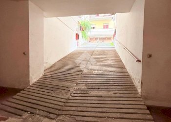 Posto Auto Via Chiaravagna, Genova (zona Sestri Ponente) - foto 3