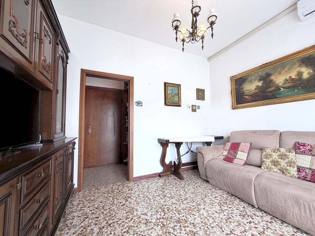 Three-room apartment Via Silvio Pellico, Corbetta - photo 3