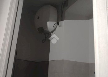 Shop via canevari, Genova (neighborhood Marassi) - photo 8