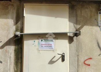 Shop via canevari, Genova (neighborhood Marassi) - photo 17