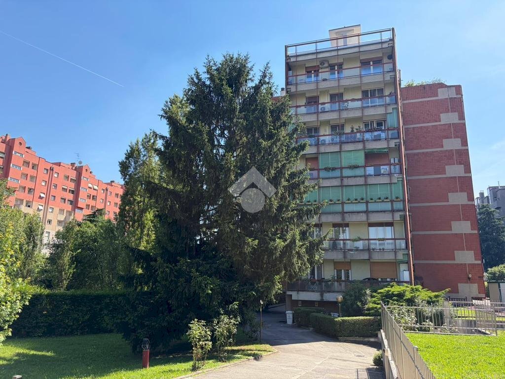 Bilocale Via Antonio Cechov, Milano (zona Gallaratese) - foto 1