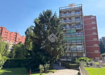 Two-room apartment Via Antonio Cechov, Milano (neighborhood Gallaratese) - photo 1