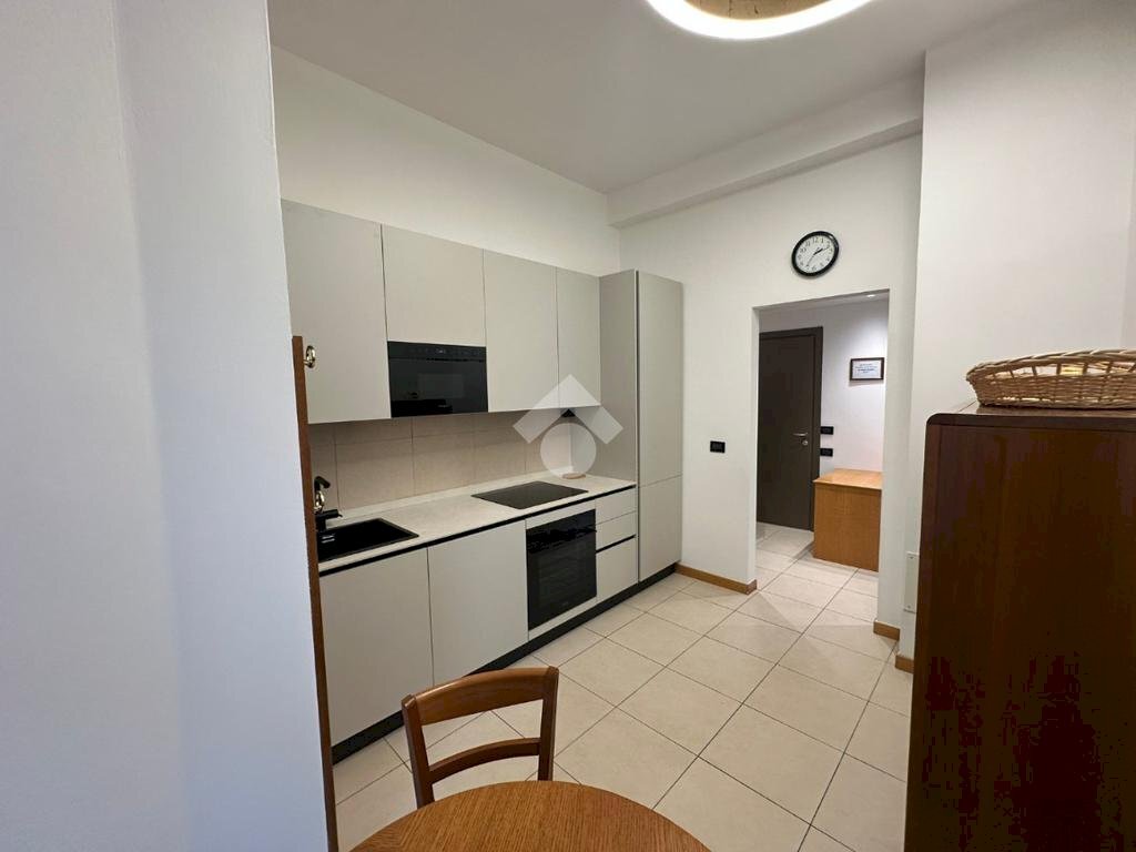 Four-room apartment Via Aurispa, Milano (neighborhood Ticinese) - photo 2