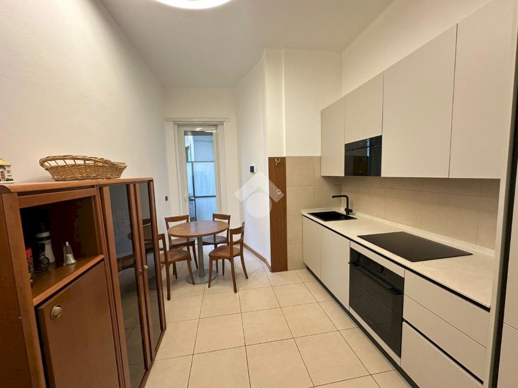 Four-room apartment Via Aurispa, Milano (neighborhood Ticinese) - photo 3