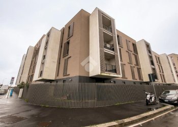 Three-room apartment Via Eugenio Colorni, Milano (neighborhood Santa Giulia) - photo 3