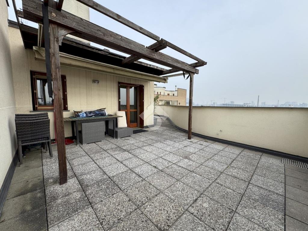 Two-room apartment Via Luigi Alamanni, Milano (neighborhood Vigentino) - photo 1