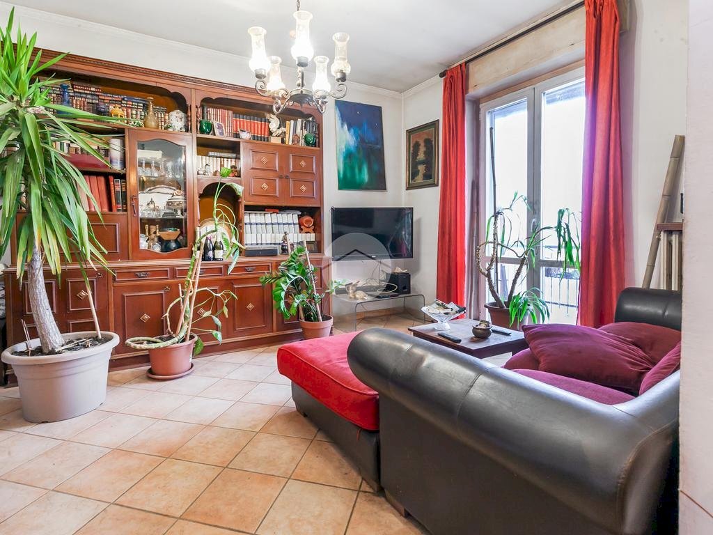 Trilocale Piazza Tirana, Milano (zona Giambellino) - foto 2