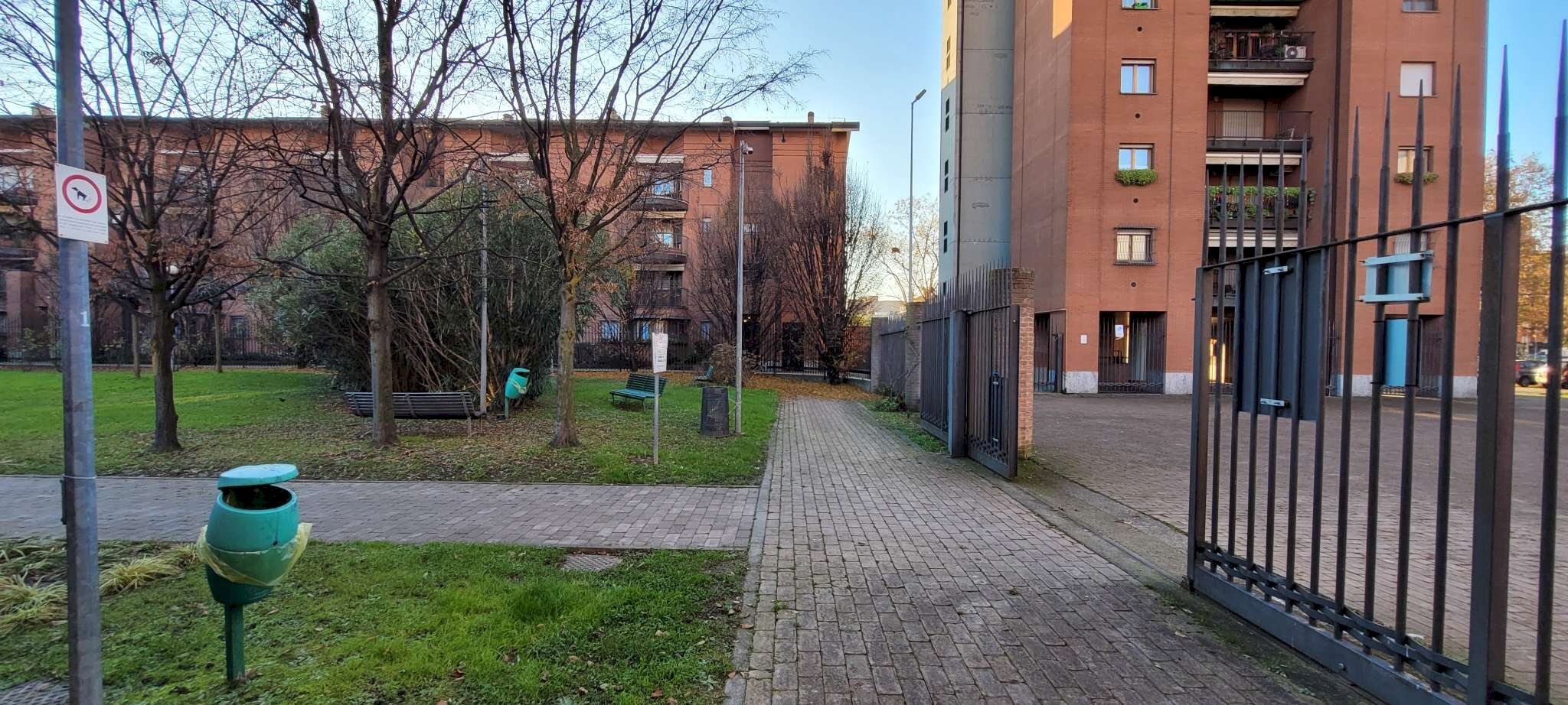 Four-room apartment via Giambellino 119, Milano (neighborhood Giambellino) - photo 1