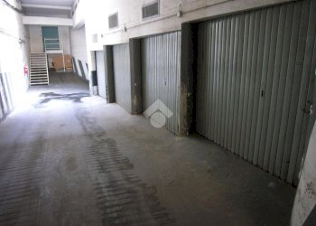 Four-room apartment Via Carlo Promis, Aosta - photo 32