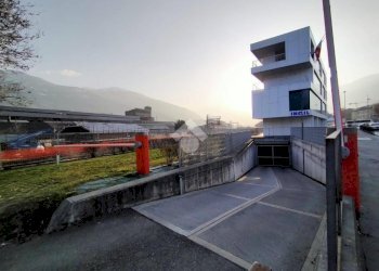 Box Via Giorgio Carrel, Aosta - photo 1