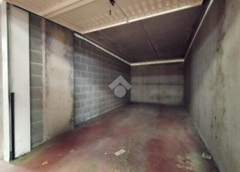 Box Via Giorgio Carrel, Aosta - photo 4