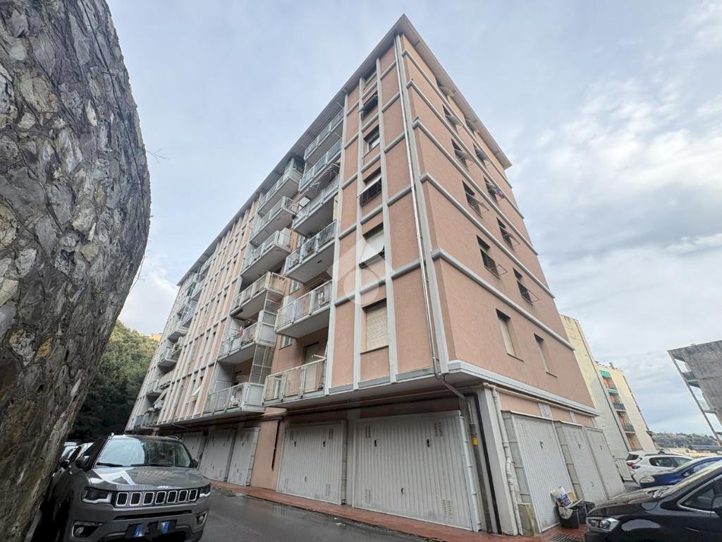 Quadrilocale Via Giambattista Gaulli, Genova (zona San Fruttuoso) - foto 2