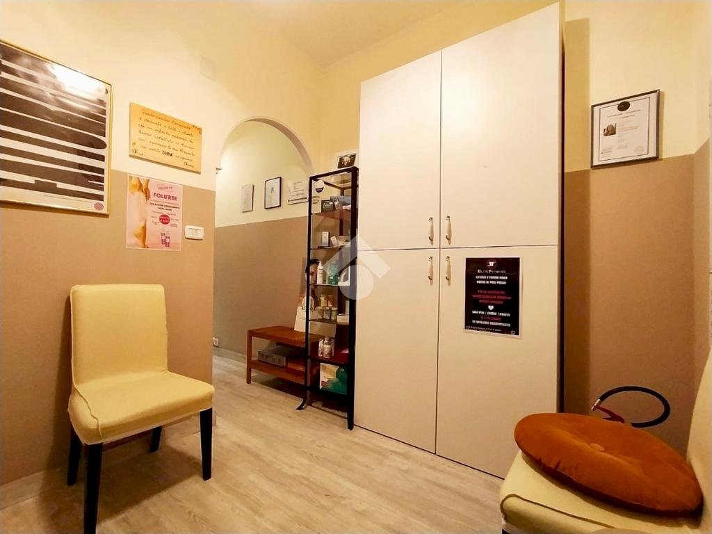 Four-room apartment Via Volturno, Genova (neighborhood Foce) - photo 2