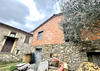 Rustic Via XXV Aprile, Borgomaro - photo 1