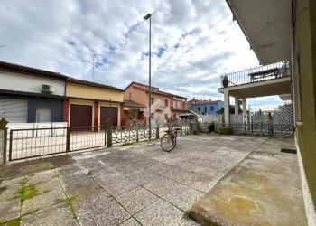 Appartamento Via Ciceruacchio, Ravenna (zona Casal Borsetti) - foto 22