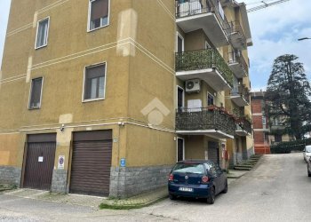 Box Via Edmondo de Amicis, Melegnano - foto 1