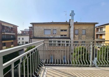 Quadrilocale Modena (zona Circoscrizione 1) - foto 9