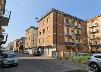 Quadrilocale Modena (zona Circoscrizione 1) - foto 40