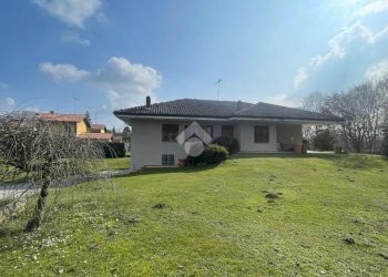 Villa Via Divisione Garibaldi, Briga Novarese - foto 2