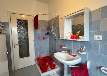 Trilocale via Guardia Piemontese, 3, Torre Pellice - foto 9