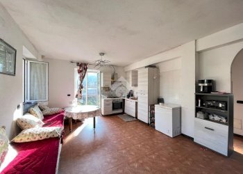 Four-room apartment Via Ponte Baccioni, Cicagna - photo 7