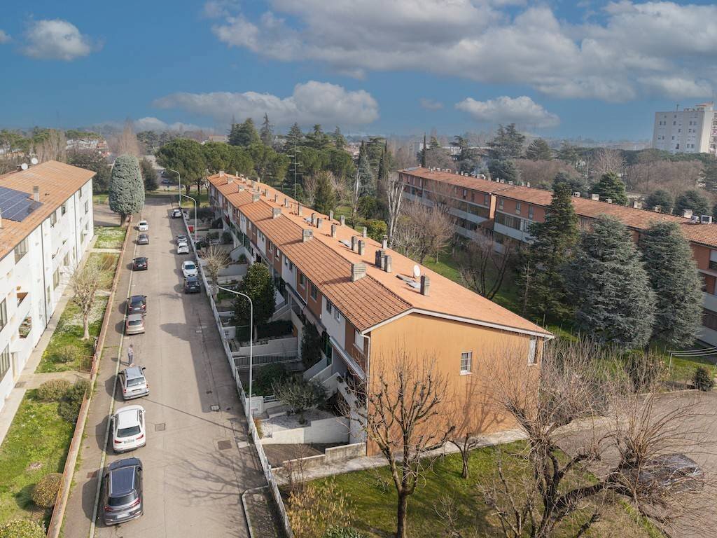 Casa indipendente Via Sergio Ragazzini, 5, Imola - foto 1