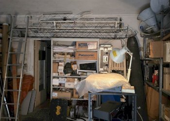 Shop Via San Martino 36, Modena (neighborhood Circoscrizione 1) - photo 2