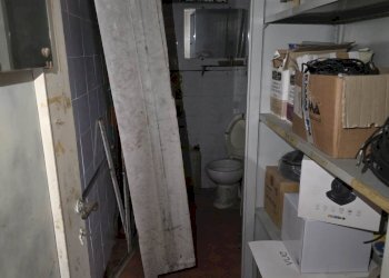 Shop Via San Martino 36, Modena (neighborhood Circoscrizione 1) - photo 11