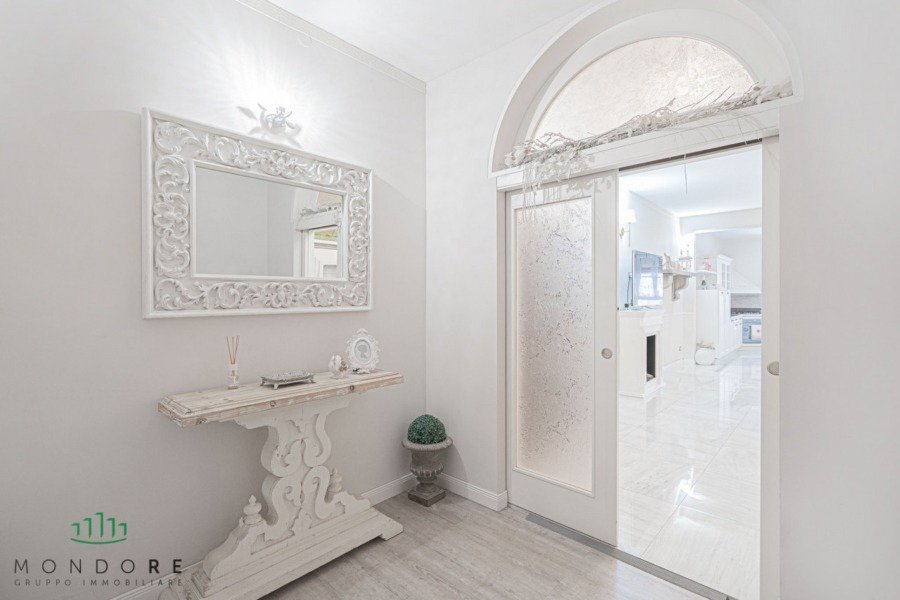 Three-room apartment Via Porrettana, Casalecchio di Reno - photo 2