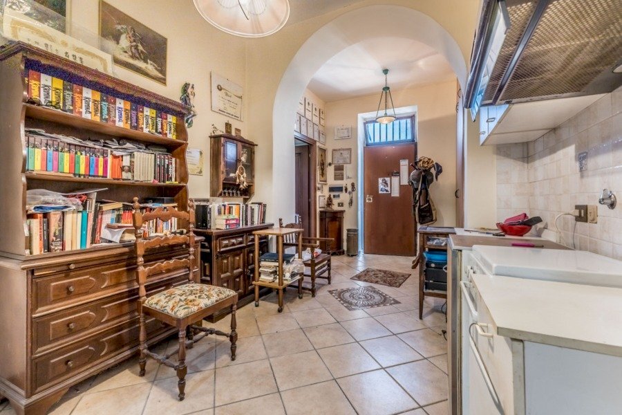 Bilocale Via Tuscolana, Roma (zona Tuscolano) - foto 1