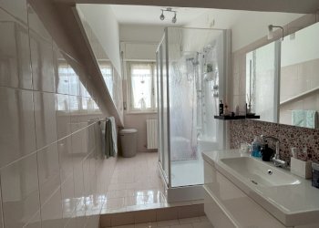 bagno - Appartamento Via Celano 24, Chieti - foto 24
