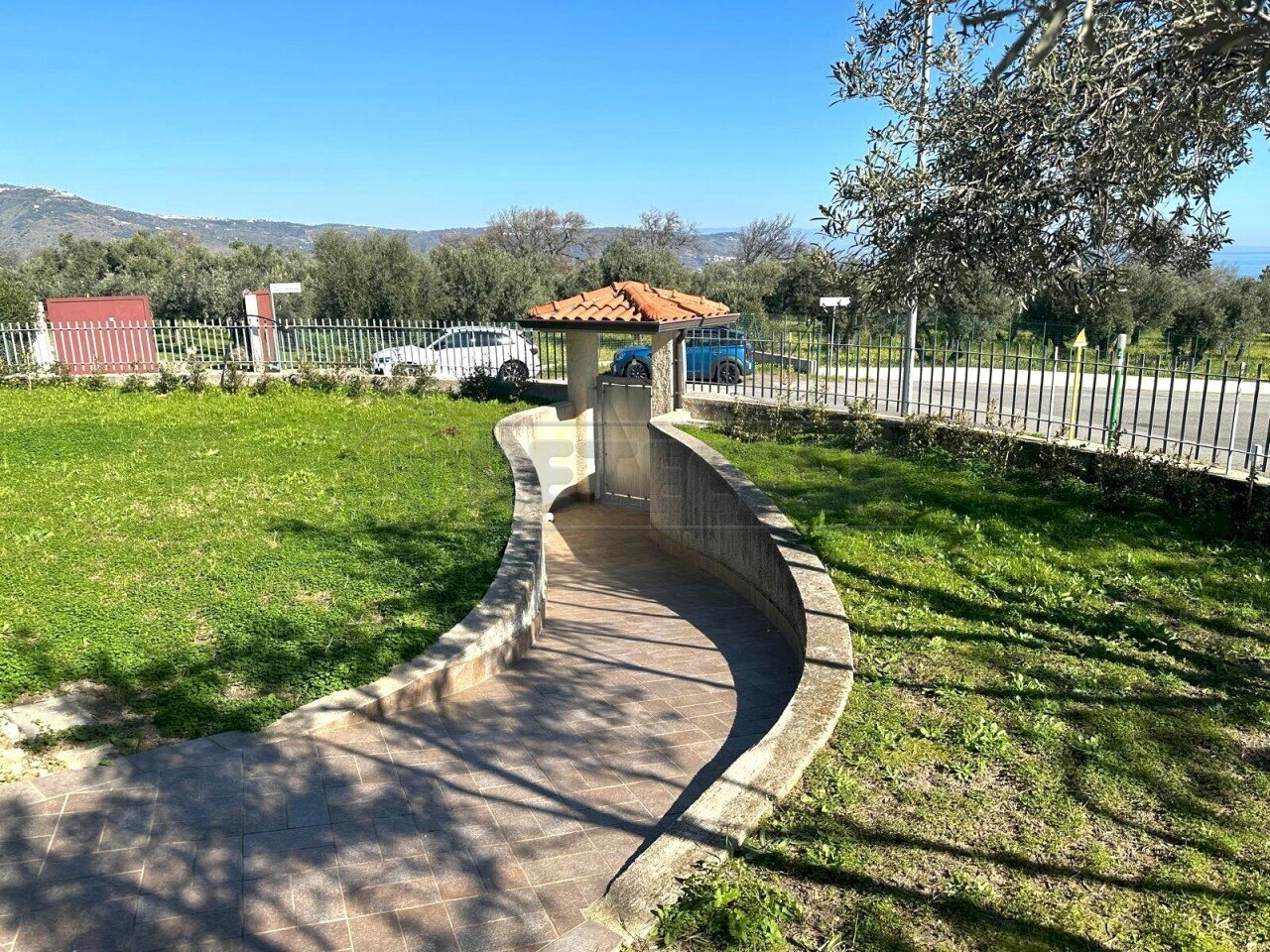 06526016-f904-44ee-860f-a4d3e7941ce8.jpg - Villa via della pace  1, Soverato - foto 1