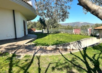 e901c4b4-b37d-46cd-814f-ef7b1f5aec59.jpg - Villa via della pace  1, Soverato - foto 3