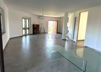 72057126-707a-4df0-ab44-80d1b81d5285.jpg - Villa via della pace  1, Soverato - foto 20