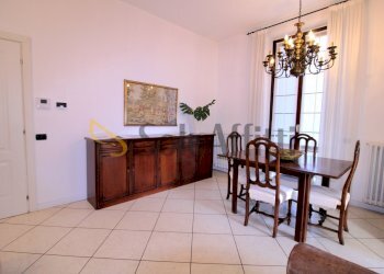 Soggiorno 1.4.JPG - Quadrilocale Viale Trieste 9, Barlassina - foto 3