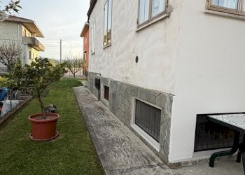 IMG_E5534.jpg - Villa Trifamiliare Via Torino, Collecchio - foto 8