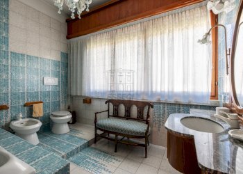 VILLA PADRONALE di carattere moderno (32).jpg - Villa Via dei Pellegrini, Lucca - foto 13