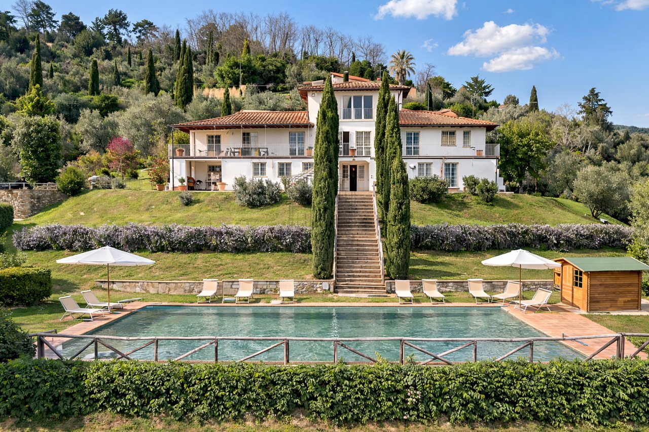 Villa in vendita con piscina e vista spettacolare - Villa Via della Chiesa X 466, Lucca - foto 1
