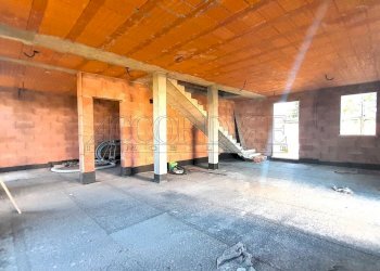 20241031_104503.jpg - Casa indipendente Campodoro - foto 4