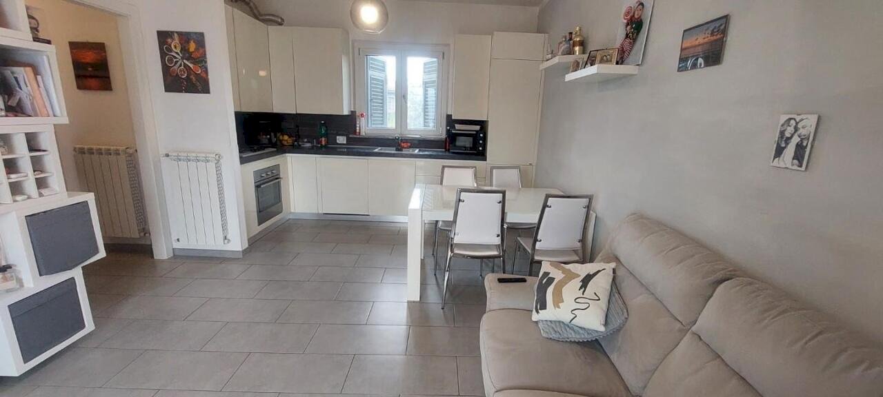 1398591-jrh26j.jpg - Casa semi indipendente Via Alta Vecchia 113, Sarzana - foto 1