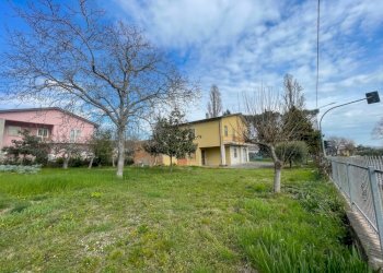 Gemini_Generated_Image_k69mn8k69mn8k69m (1).png - Casa indipendente Via Don Lorenzo Milani 4, Novafeltria - foto 5