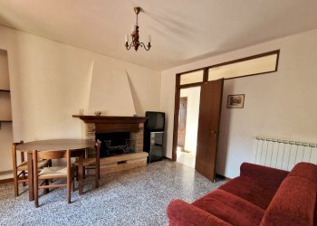 LIVING1 (5).jpg - Casale Via di Carnano 8, Montecchio - photo 19