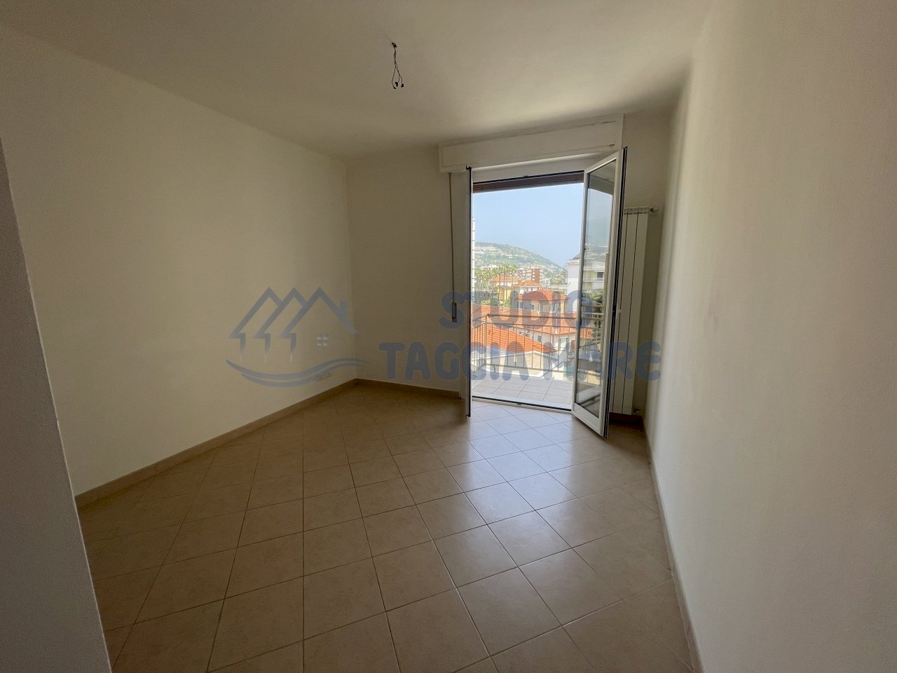 IMG_1750.JPG - Appartamento Taggia - foto 2