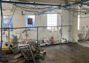 9.jpg - Locale Commerciale Via alla Chiesa di San Giorgio di Bavari 11 R, Genova (zona San Desiderio) - foto 8