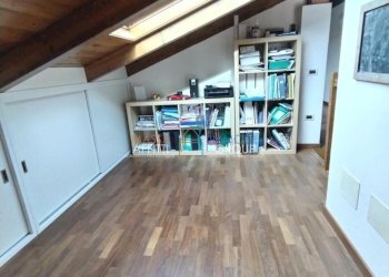 32.jpg - Porzione di casa Via Benedetto Croce 14, Massa - foto 24