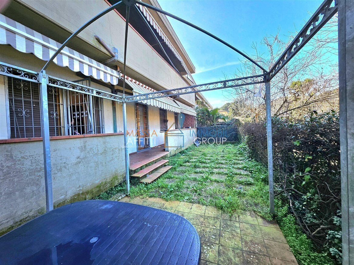 14.jpg - Appartamento Via Mura dei Frati 24, Massa - foto 1