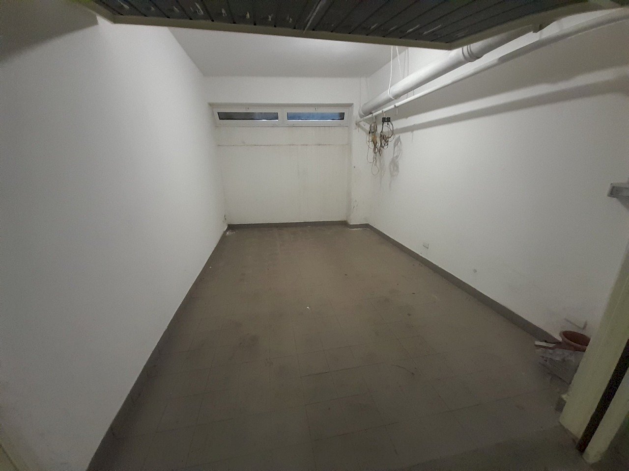 PHOTO-2025-03-11-15-55-49.jpg - Box Chiavari - foto 1