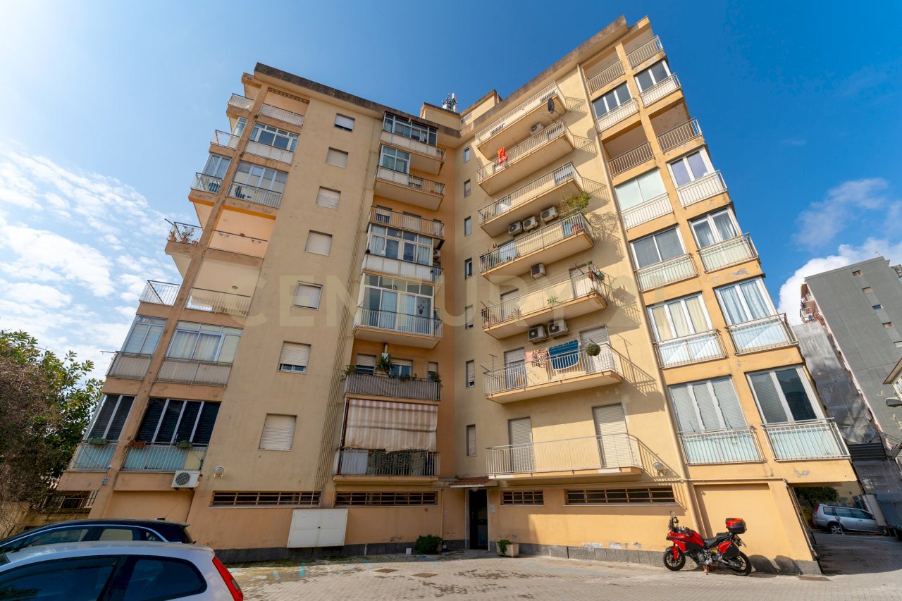 Via Giuseppe Verdi 22 (3).jpg - Quadrilocale Via San Martino 23, Acireale - foto 3