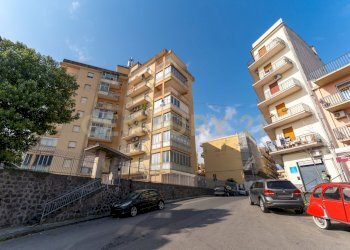 Via Giuseppe Verdi 22 (1).jpg - Quadrilocale Via San Martino 23, Acireale - foto 1