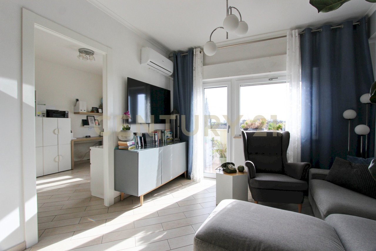 soggiorno 3.jpg - Appartamento Via Italo Orto 35, Roma (zona Tor de Cenci) - foto 2